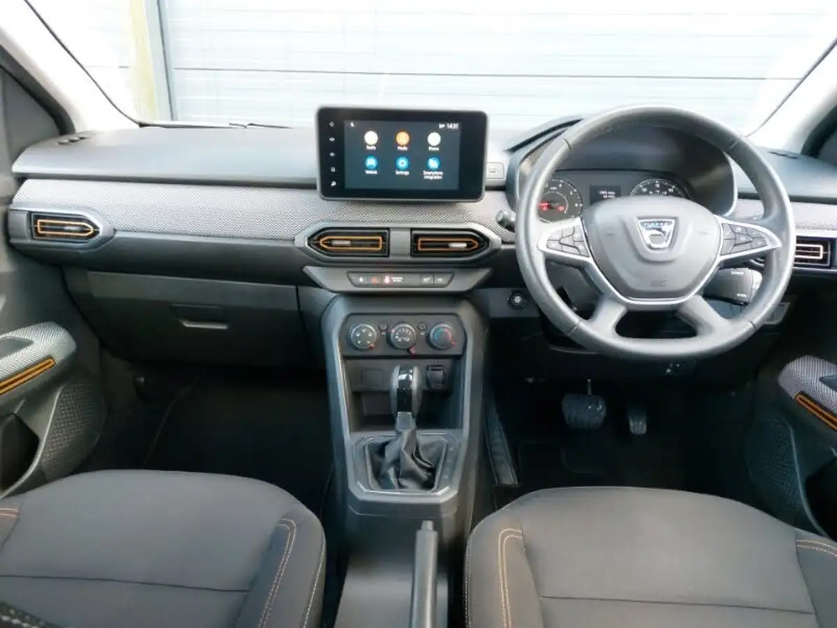 2022-dacia-sandero-stepway-10-tce-comfort-90bhp-auto-big-2