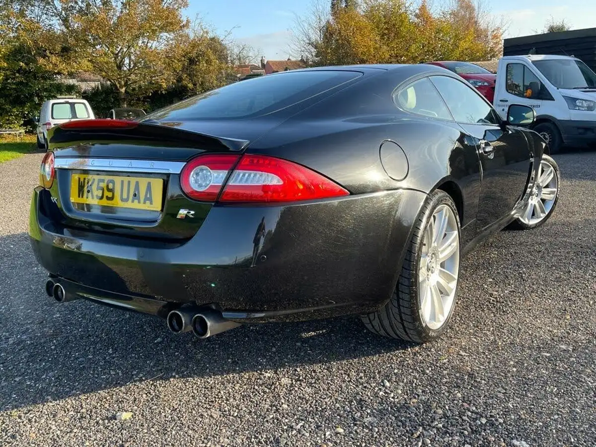 2009-jaguar-xkr-50-coupe-big-1