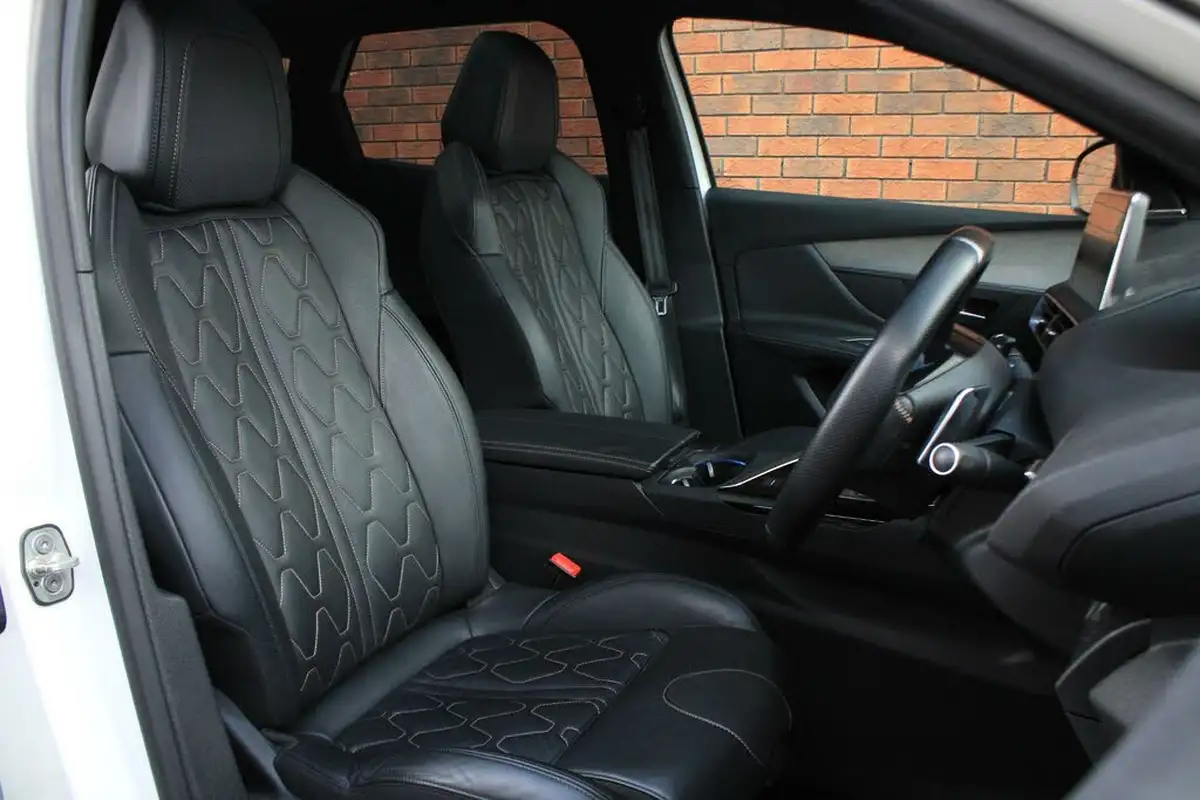 2018-peugeot-3008-suv-20-bluehdi-gt-20bluehdi-180bhp-eat6-big-3