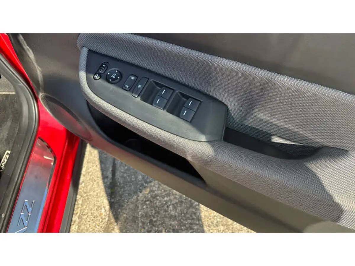 2021-honda-jazz-15-i-mmd-crosstar-ex-109ps-two-tone-big-34