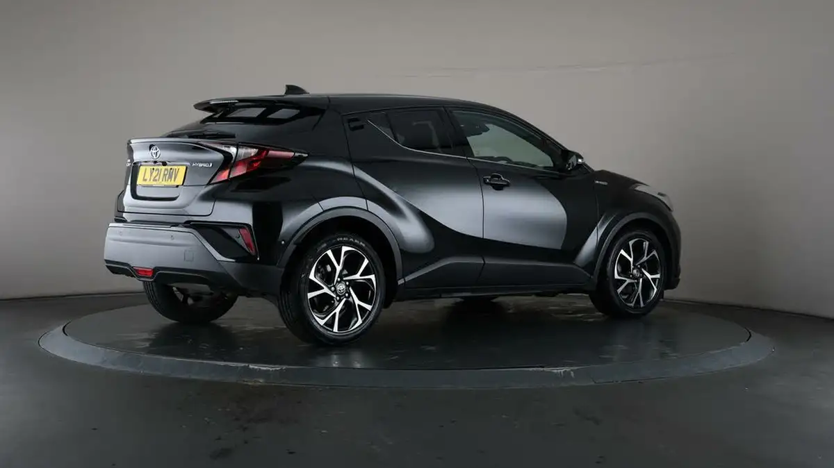 2021-toyota-c-hr-18-vvt-i-design-big-7
