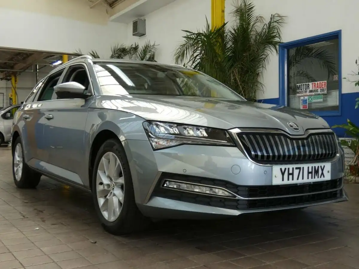 2021-skoda-superb-14-tsi-se-technology-156ps-estate-big-11