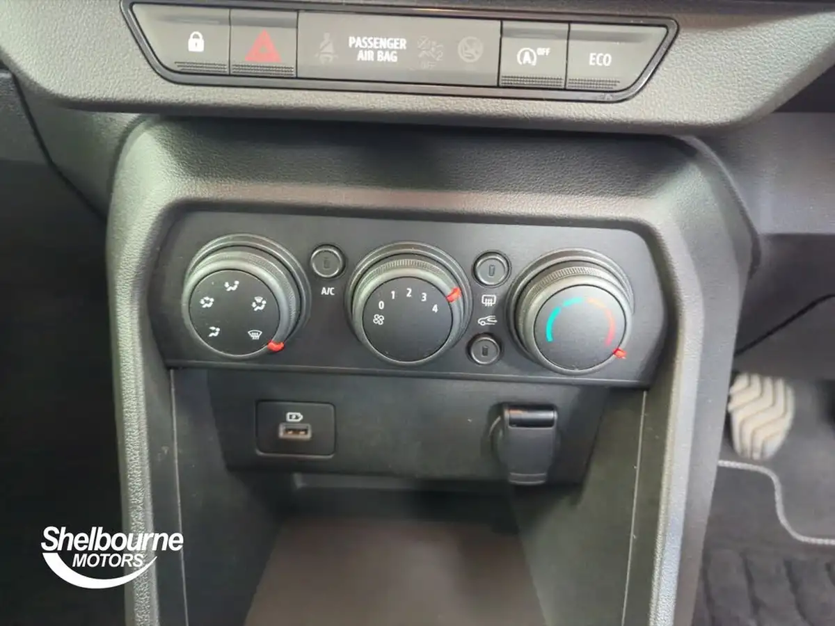 2022-dacia-sandero-stepway-10-tce-comfort-90bhp-big-32