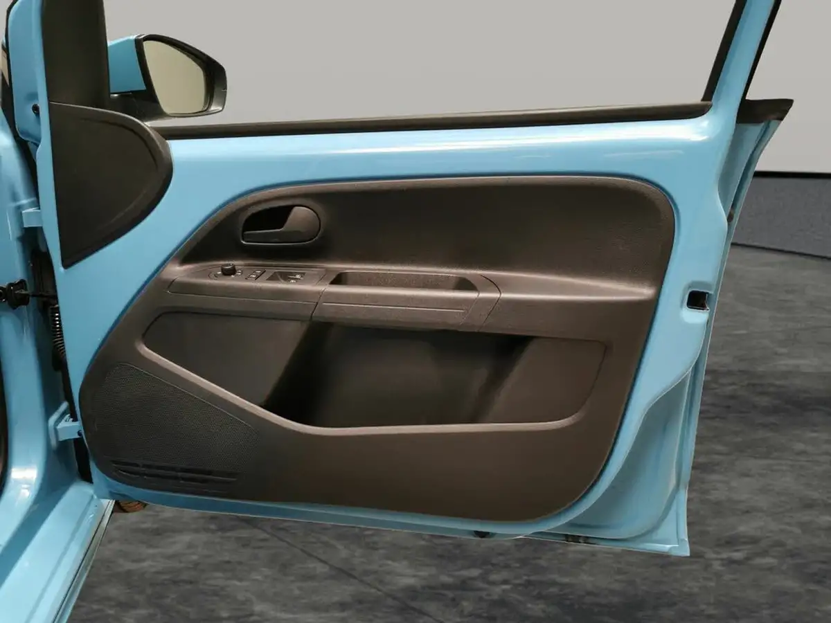 2022-volkswagen-up-e-e-up-big-25