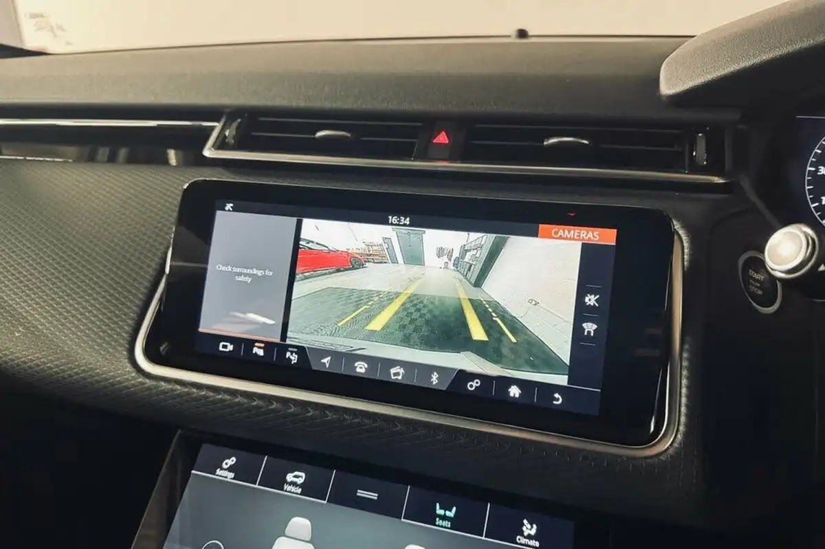 2018-land-rover-range-rover-velar-20-d180-r-dynamic-se-big-7