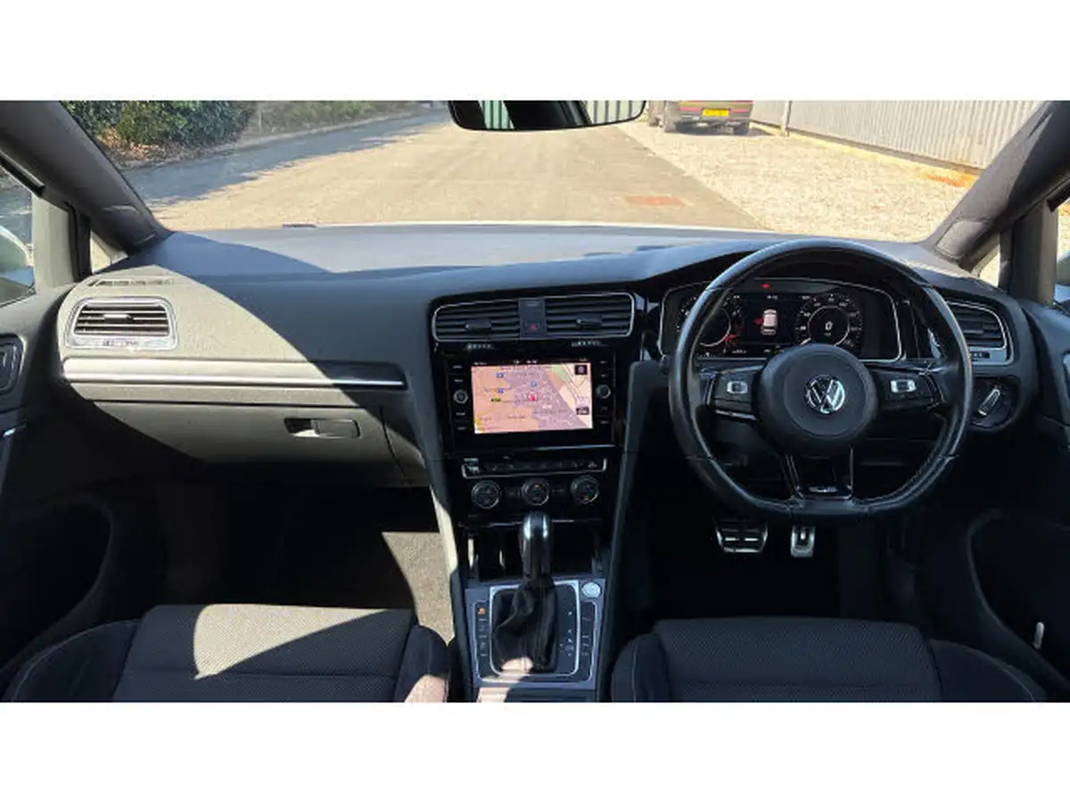 2019-volkswagen-golf-20-tsi-r-300ps-hatchback-5d-dsg-big-9