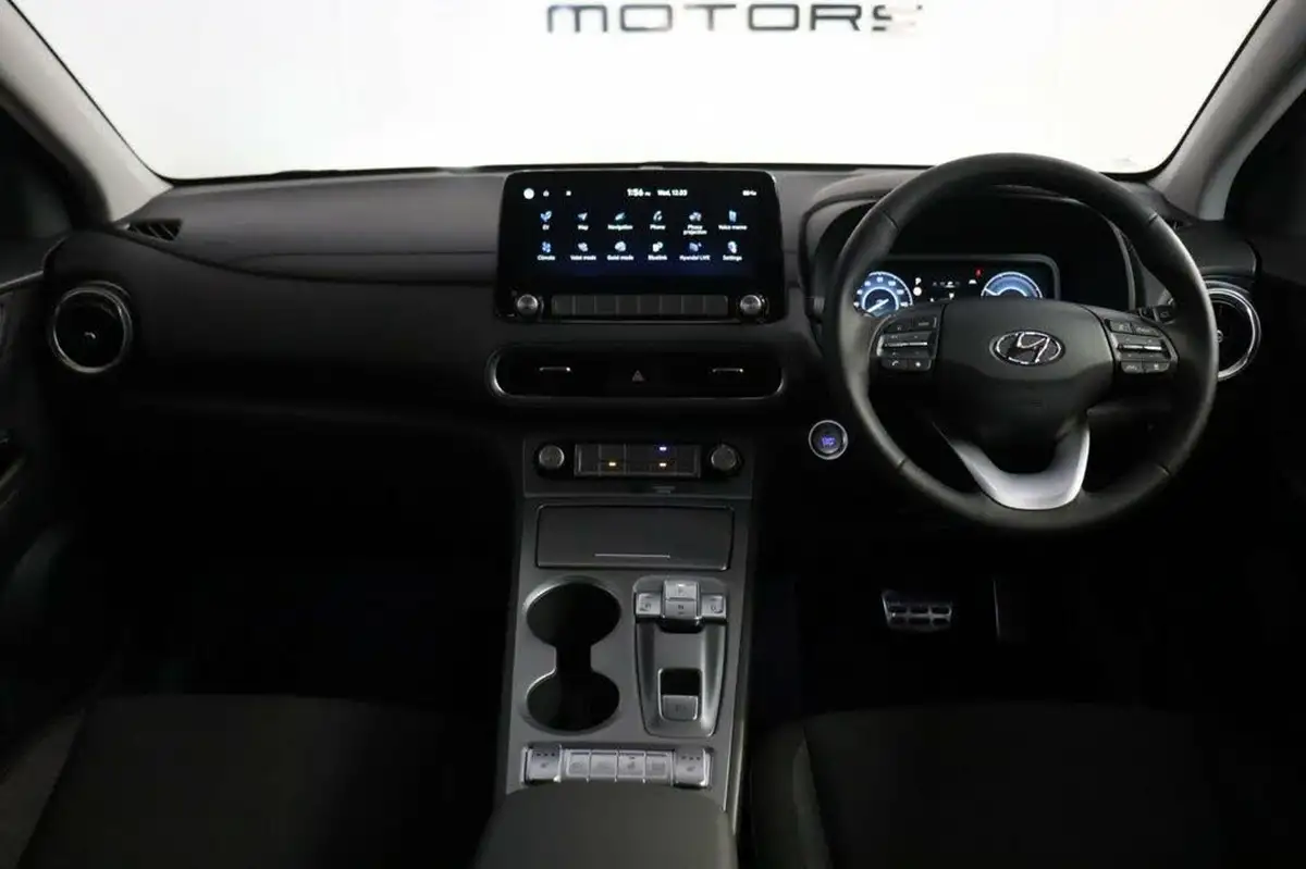 2022-hyundai-kona-e-premium-204ps-64kwh-7kw-obc-big-7