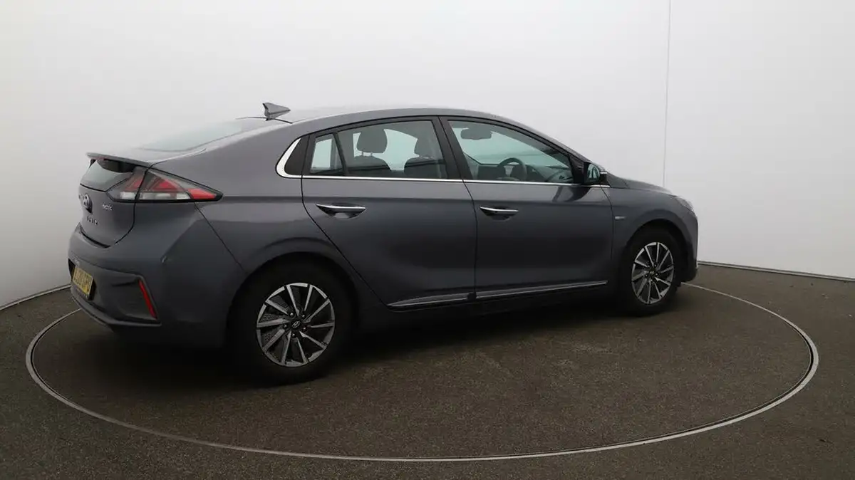 2020-hyundai-ioniq-e-premium-electric-100kw-big-43