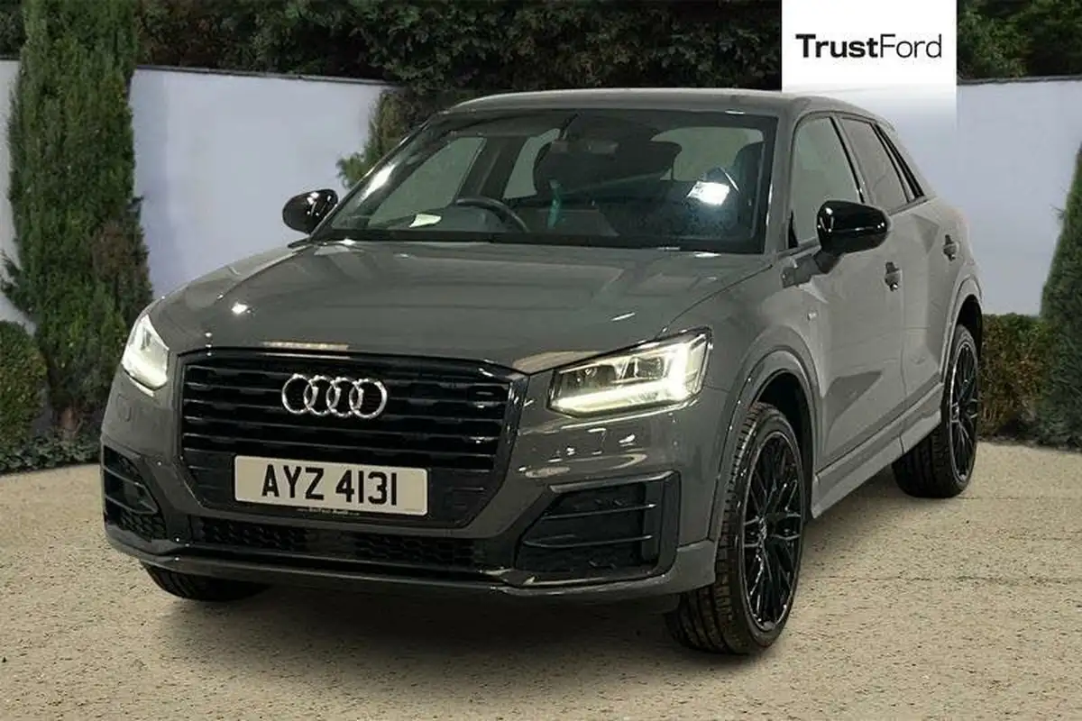 2019-audi-q2-10-30-tfsi-black-edition-big-4