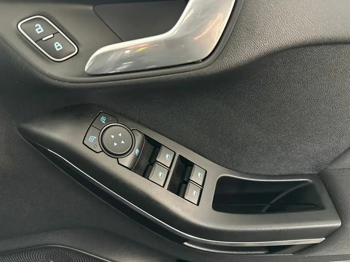 2022-ford-fiesta-10t-st-line-125ps-hybrid-mhev-5d-big-29