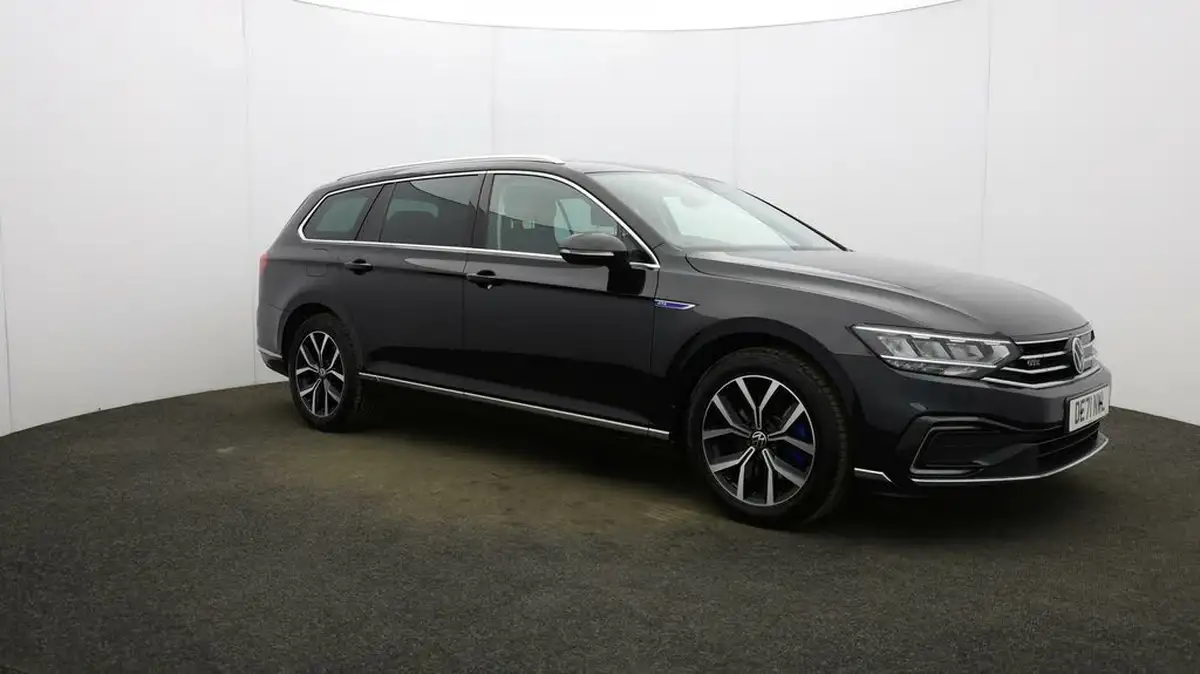 2021-volkswagen-passat-14-tsi-gte-estate-5d-big-0