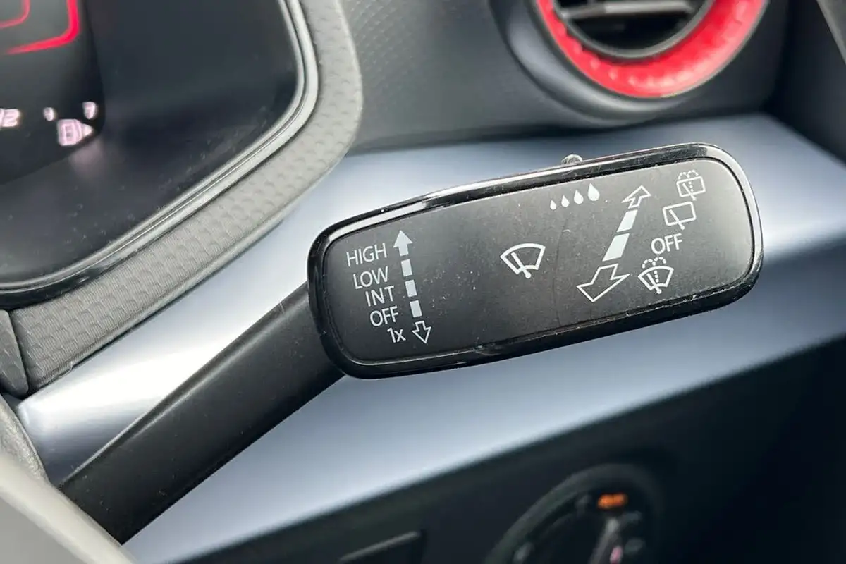 2023-seat-arona-10-tsi-fr-dsg-big-24