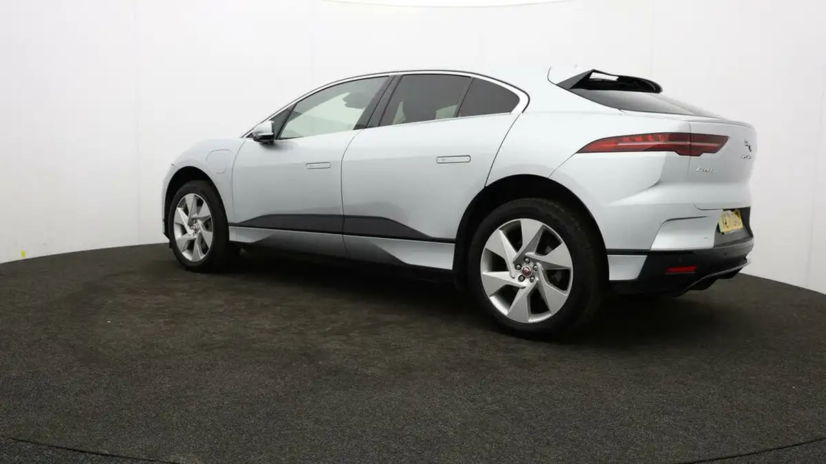 2021-jaguar-i-pace-ev400-se-big-67