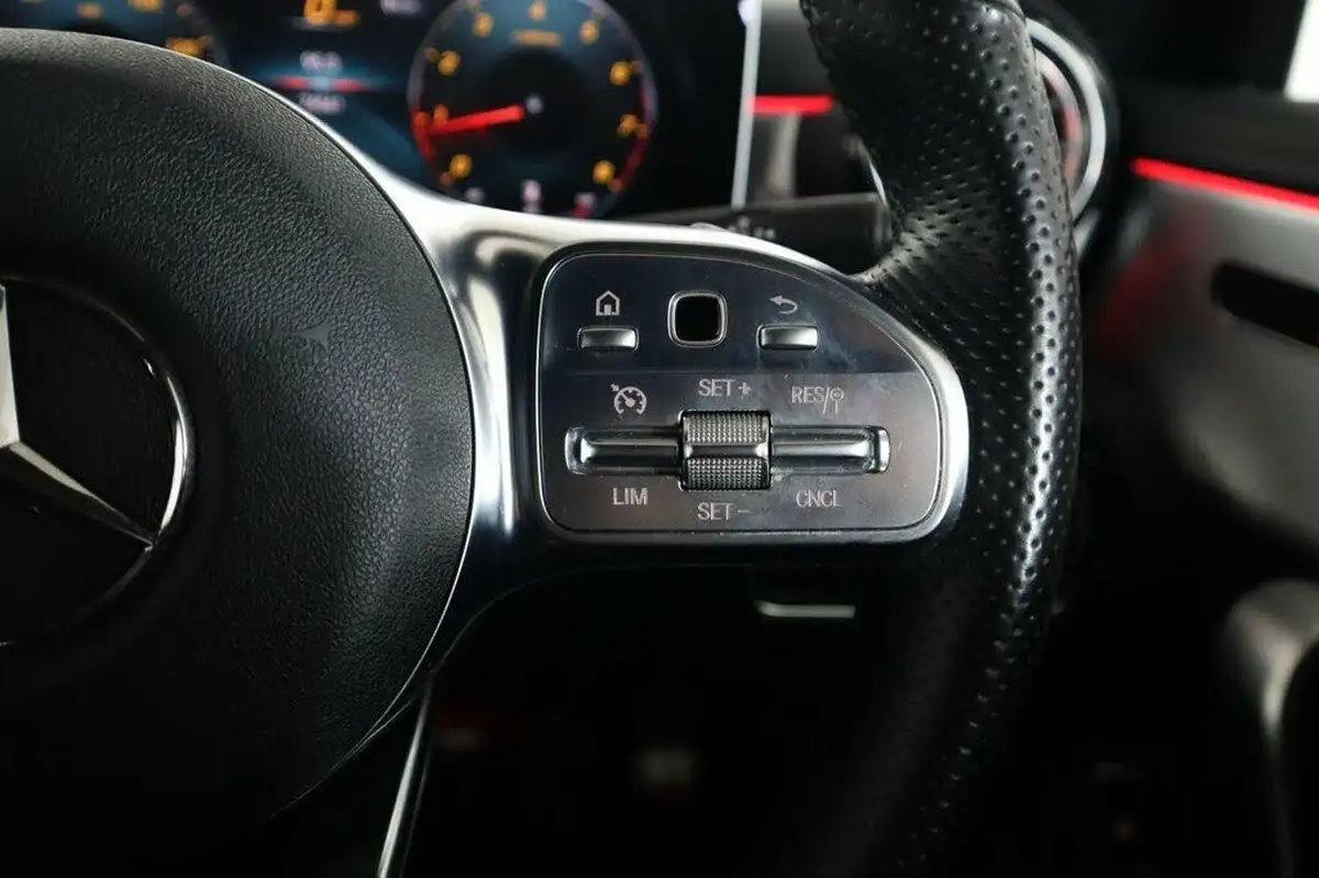 2020-mercedes-benz-cla-13-cla-200-amg-line-premium-coupe-4d-7g-dct-big-32