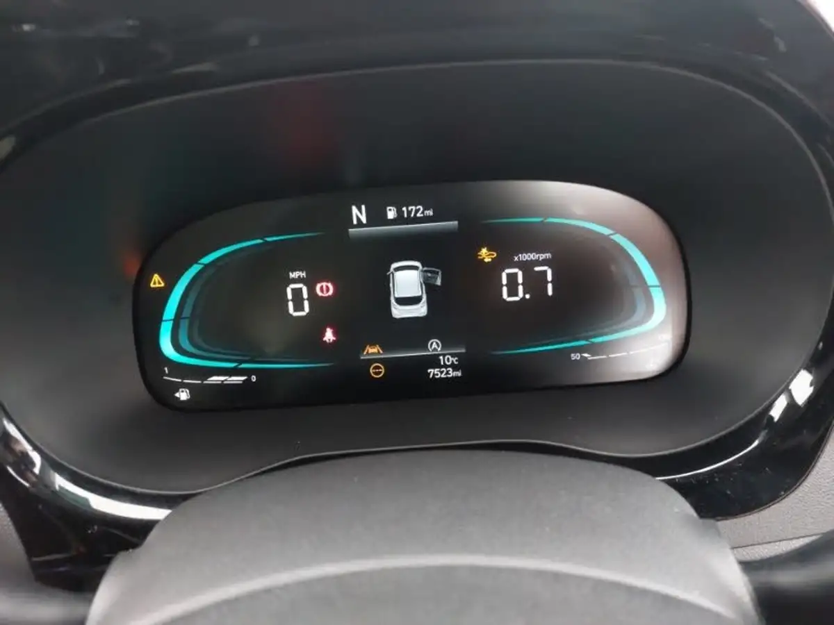 2024-hyundai-i10-10-advance-63ps-auto-big-10