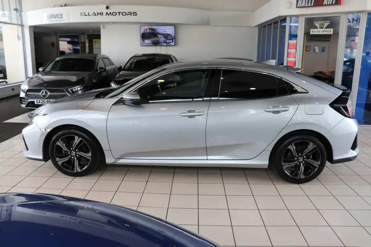 2017-honda-civic-10-vtec-turbo-sr-cvt-big-4