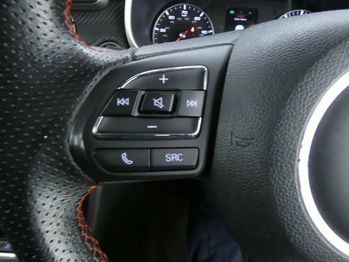 2021-mg-zs-suv-10t-gdi-excite-big-11