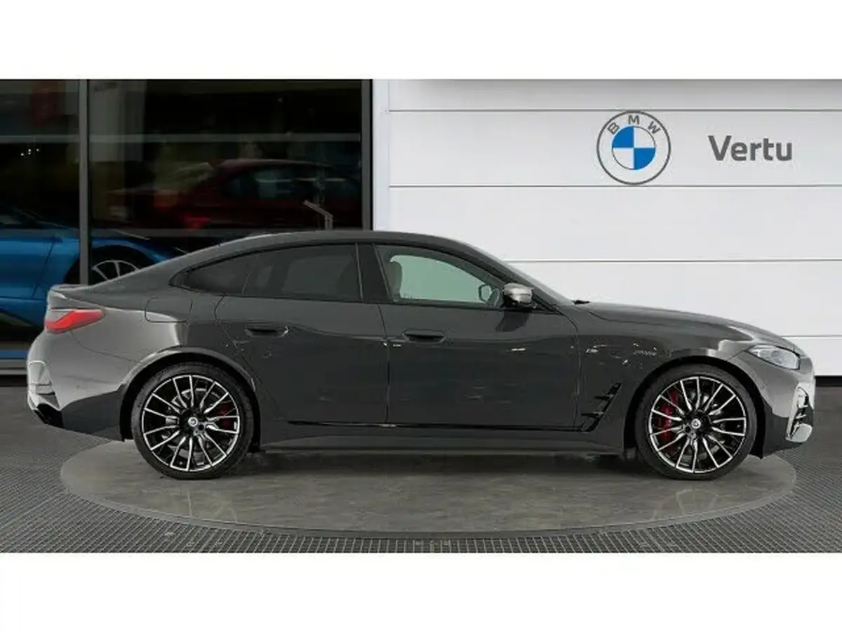 2022-bmw-i4-e-m50-big-2