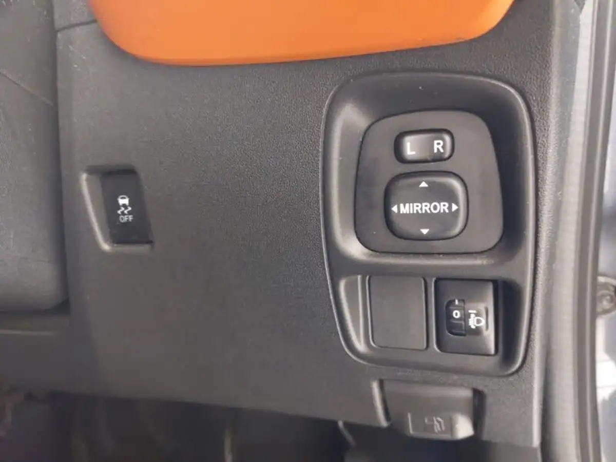 2018-citroen-c1-10-vti-urban-ride-big-17