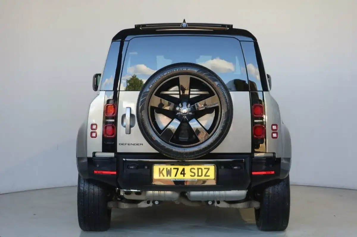 2024-land-rover-90-defender-30-d350-x-dynamic-hse-big-5