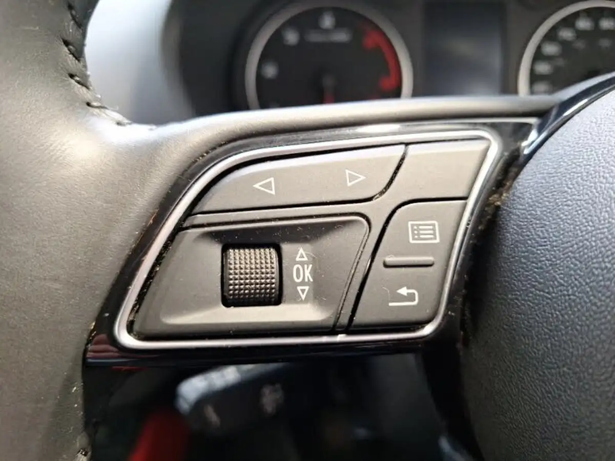 2020-audi-q2-16-30-tdi-sport-big-15