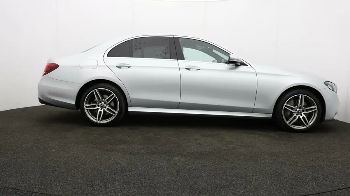 2018-mercedes-benz-e-class-30d-e350d-amg-line-premiumss-saloon-4d-4matic-big-7