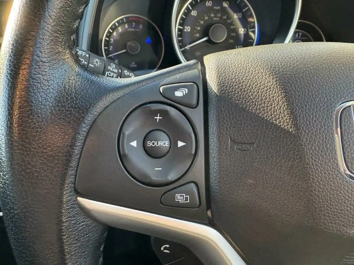 2019-honda-jazz-13-i-vtec-ex-big-28