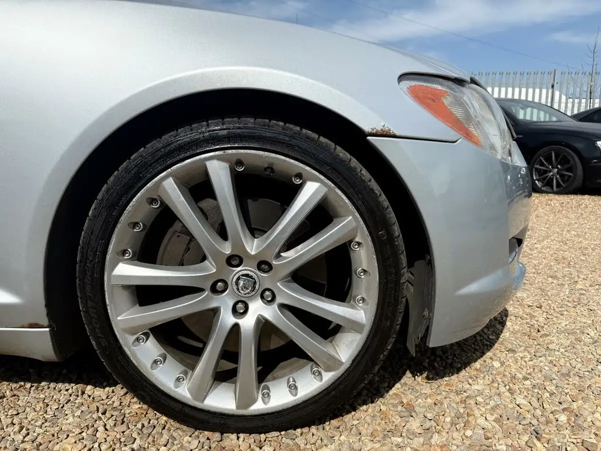 2010-jaguar-xf-30td-premium-luxury-big-11