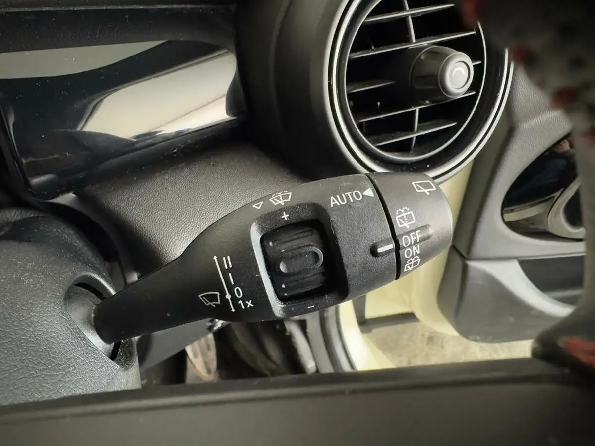 2020-mini-cooper-15-cooper-sport-hatchback-5d-big-29