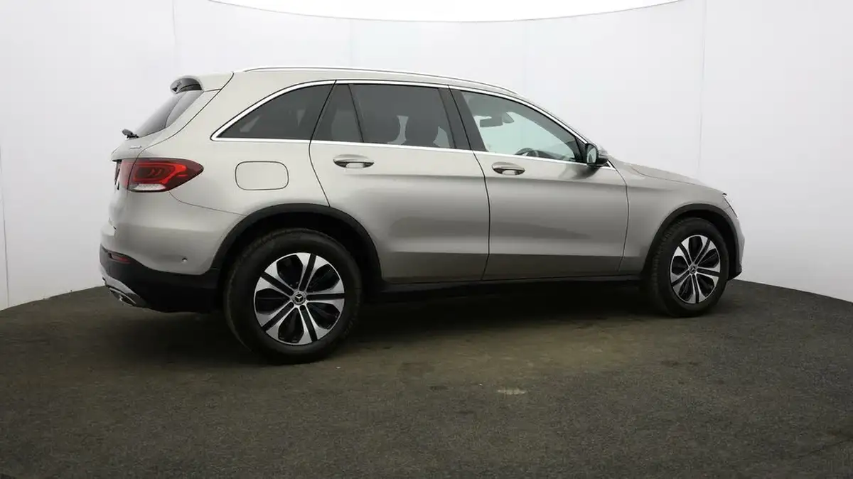 2019-mercedes-benz-glc-class-20d-glc220d-sport-big-46