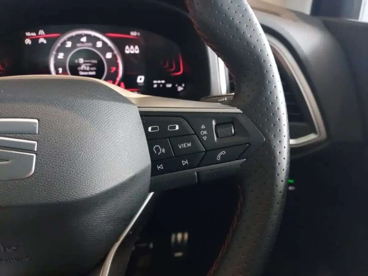 2023-seat-ateca-15-ecotsi-fr-big-10
