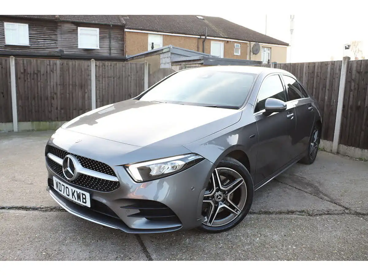 2021-mercedes-benz-a-class-13-a250e-amg-line-executive-saloon-4d-big-18