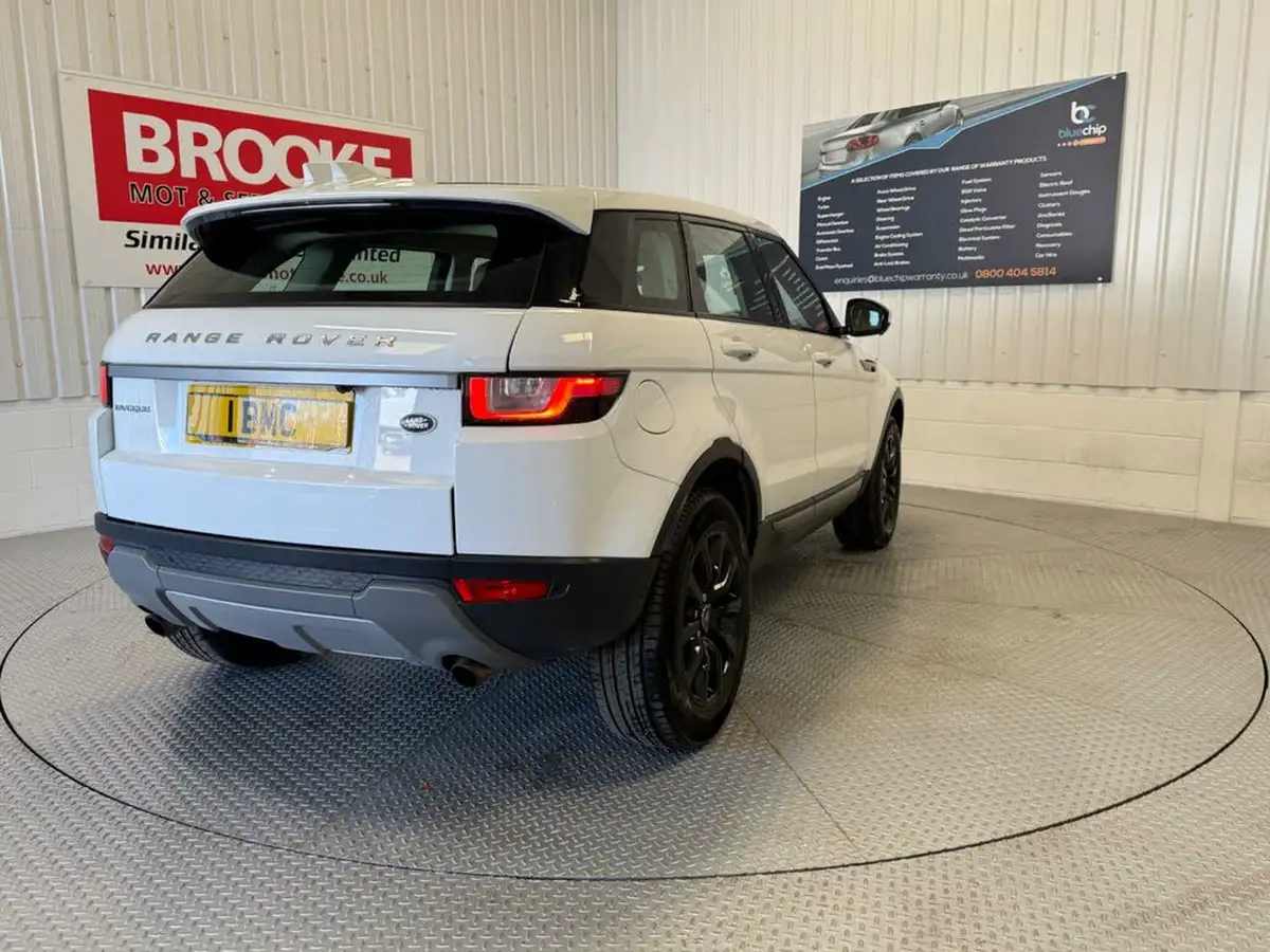 2015-land-rover-range-rover-evoque-20td4-se-big-4
