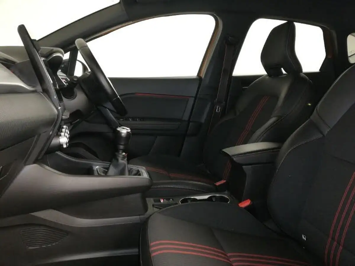 2022-renault-captur-13-tce-rs-line-big-4