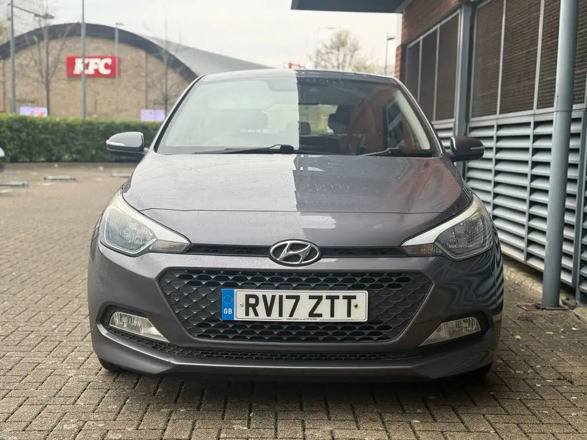 2017-hyundai-i20-12-se-hatchback-5d-big-5