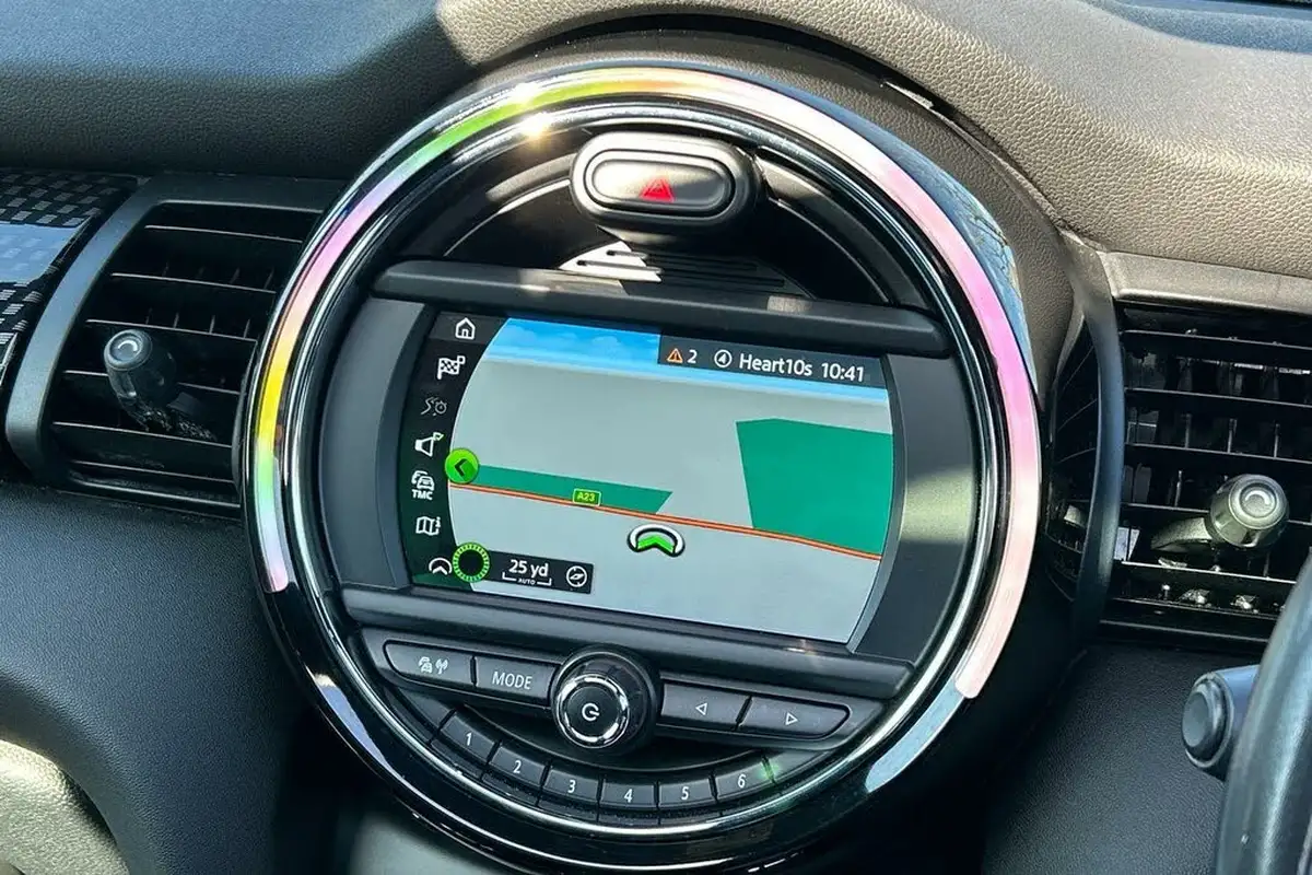 2019-mini-cooper-20-cooper-s-sport-189bhp-hatchback-3d-big-4