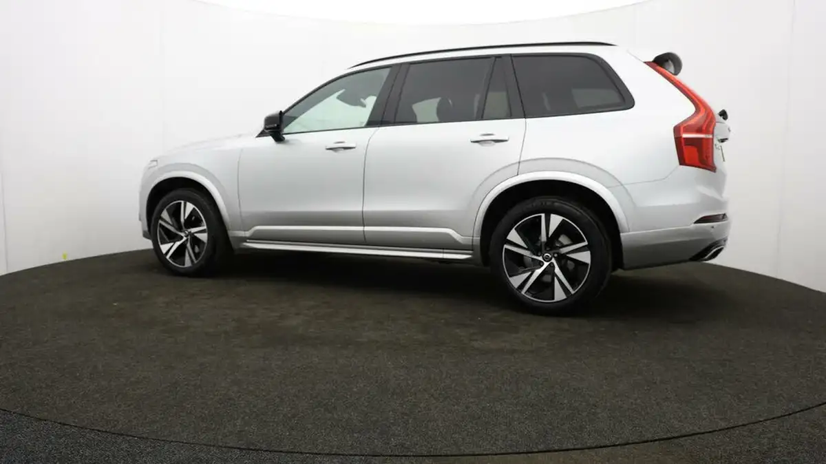 2021-volvo-xc90-20td-b5-r-design-big-64