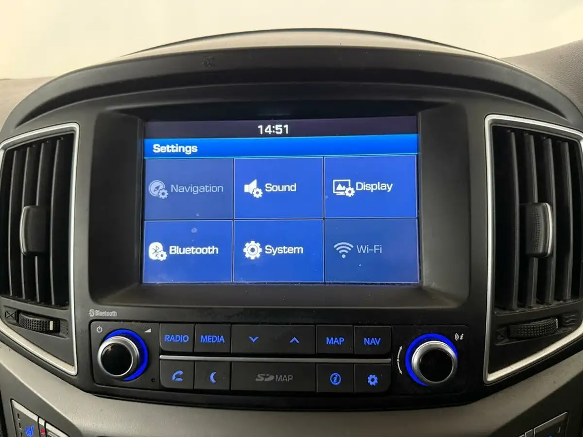 2019-hyundai-i800-25crdi-se-nav-136ps-big-63