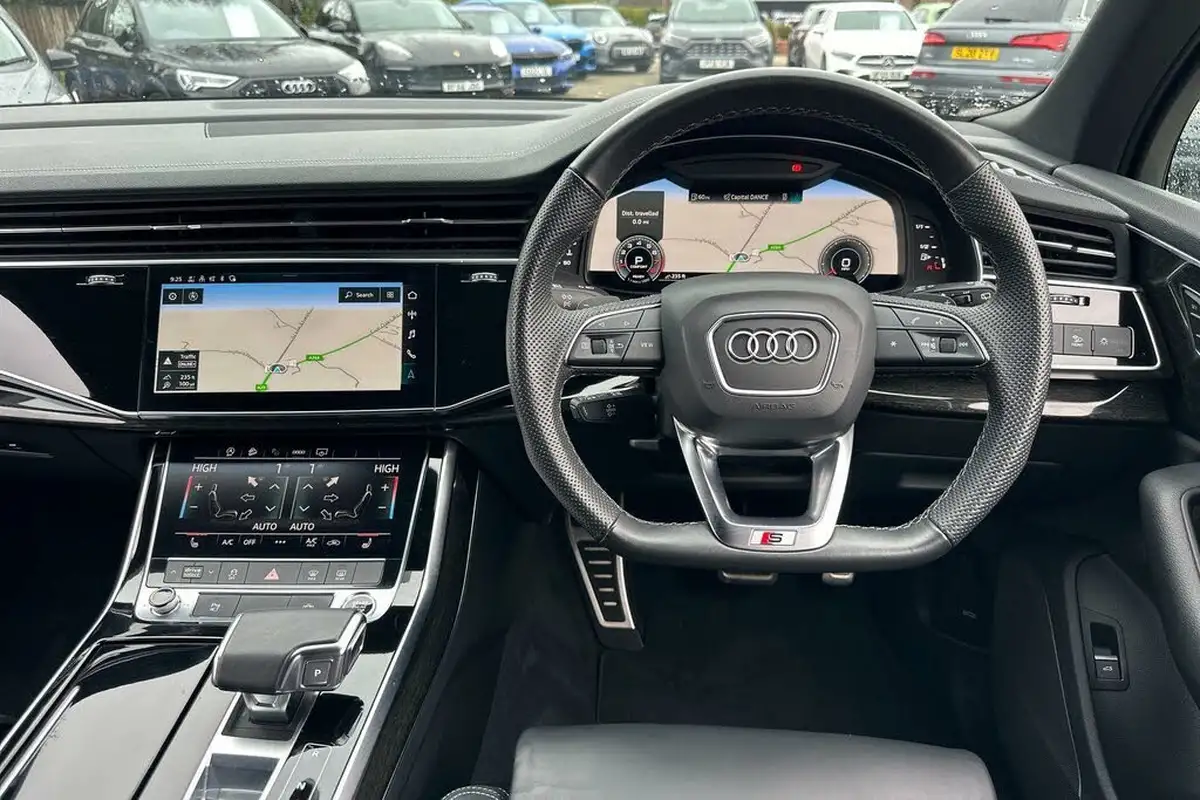 2022-audi-q7-30-55-tfsi-black-edition-big-37