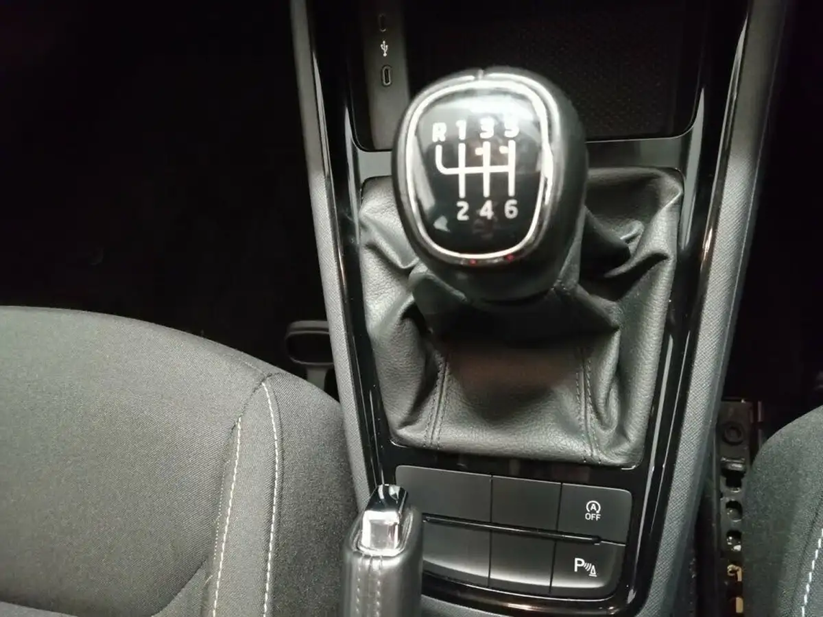 2022-skoda-scala-10-tsi-se-technology-109ps-big-22