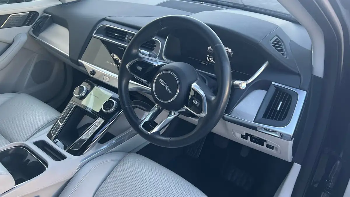 2019-jaguar-i-pace-ev400-se-big-21
