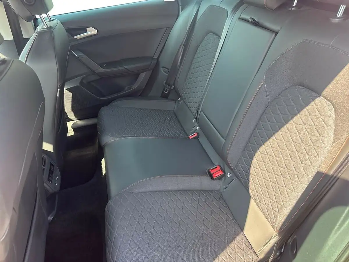 2021-seat-leon-15-tsi-evo-fr-130ps-estate-big-9