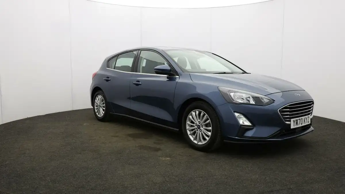 2021-ford-focus-15-titanium-edition-hatchback-big-39