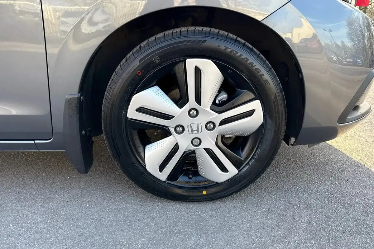 2021-honda-jazz-15-i-mmd-ex-107ps-big-8