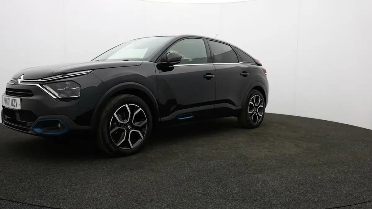 2021-citroen-c4-e-shine-big-59