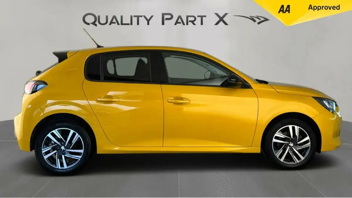 2023-peugeot-208-12-puretech-allure-premium-130ps-eat8-big-1