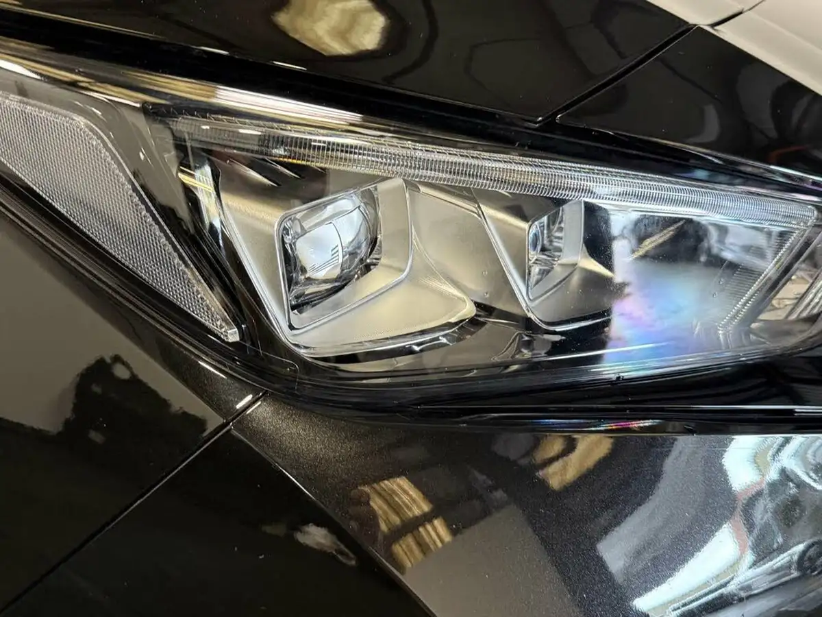 2020-nissan-leaf-e-e-tekna-big-14