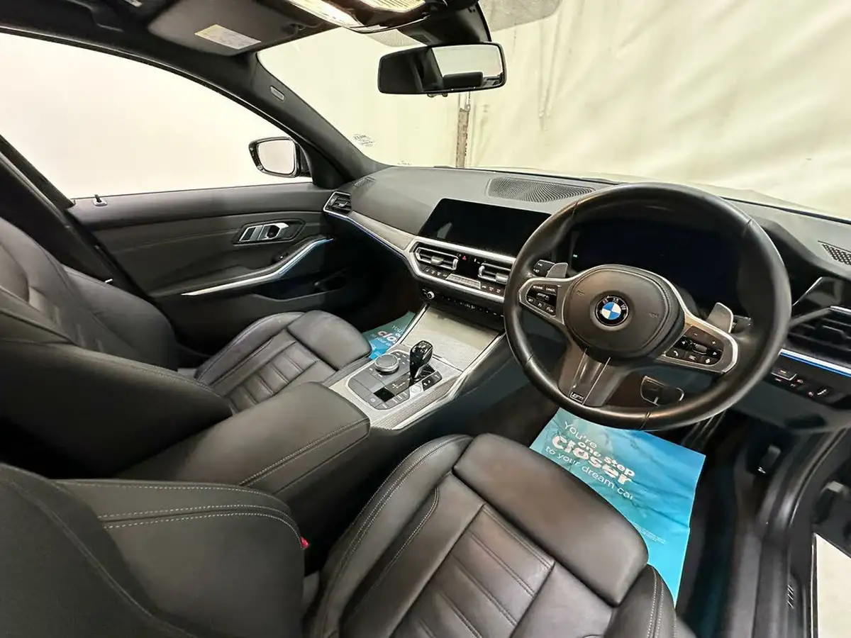 2020-bmw-3-series-20-330e-m-sport-saloon-4d-big-15