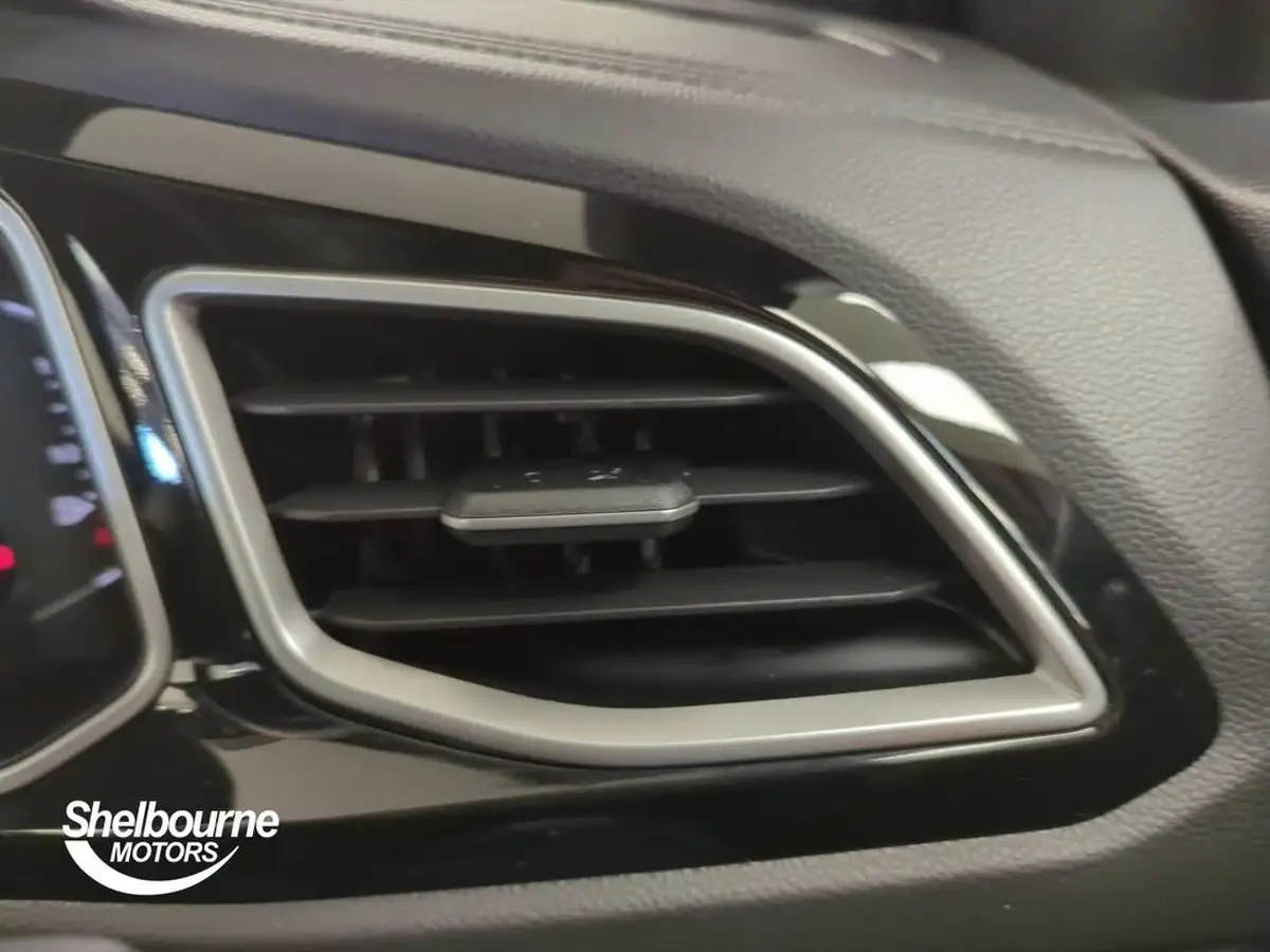 2023-volkswagen-t-roc-15-tsi-r-line-hatchback-5d-big-13