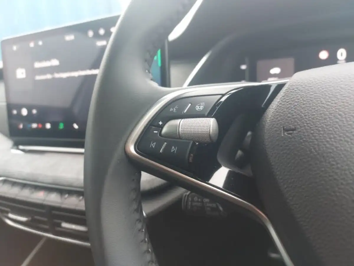 2024-skoda-octavia-20tdi-se-l-150ps-estate-dsg-big-13